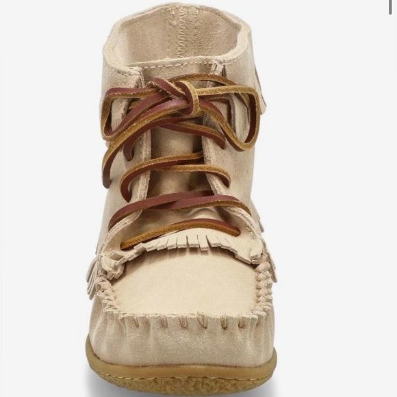 Brand NEW Moccasins Size 9 - Picture 4 of 9